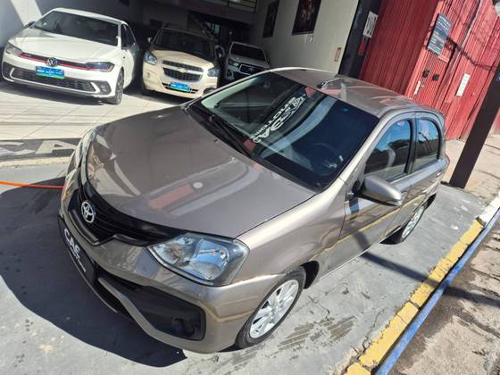 TOYOTA ETIOS 1.5 X PLUS 16V FLEX 4P AUTOMÁTICO